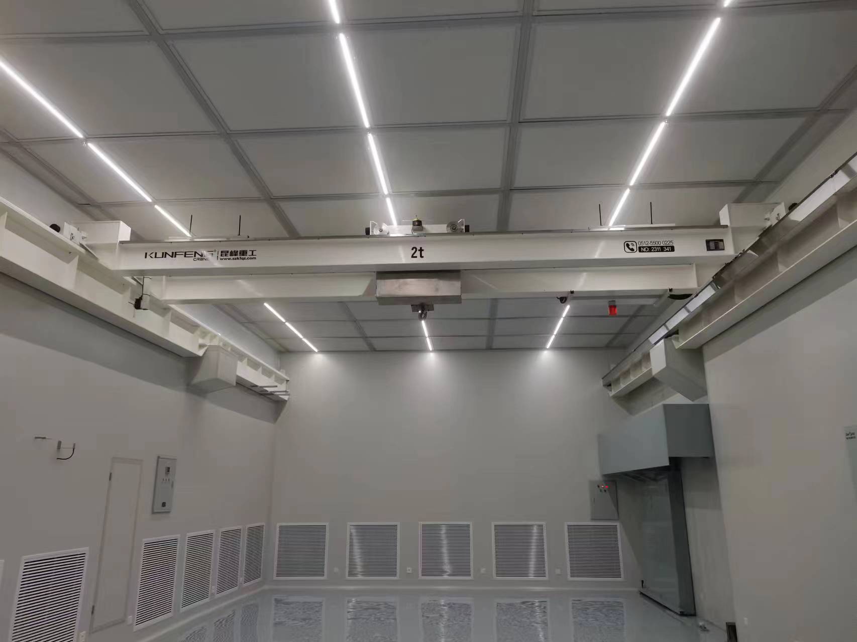 Class D Cleanroom Crane for Pharmaceutical Production