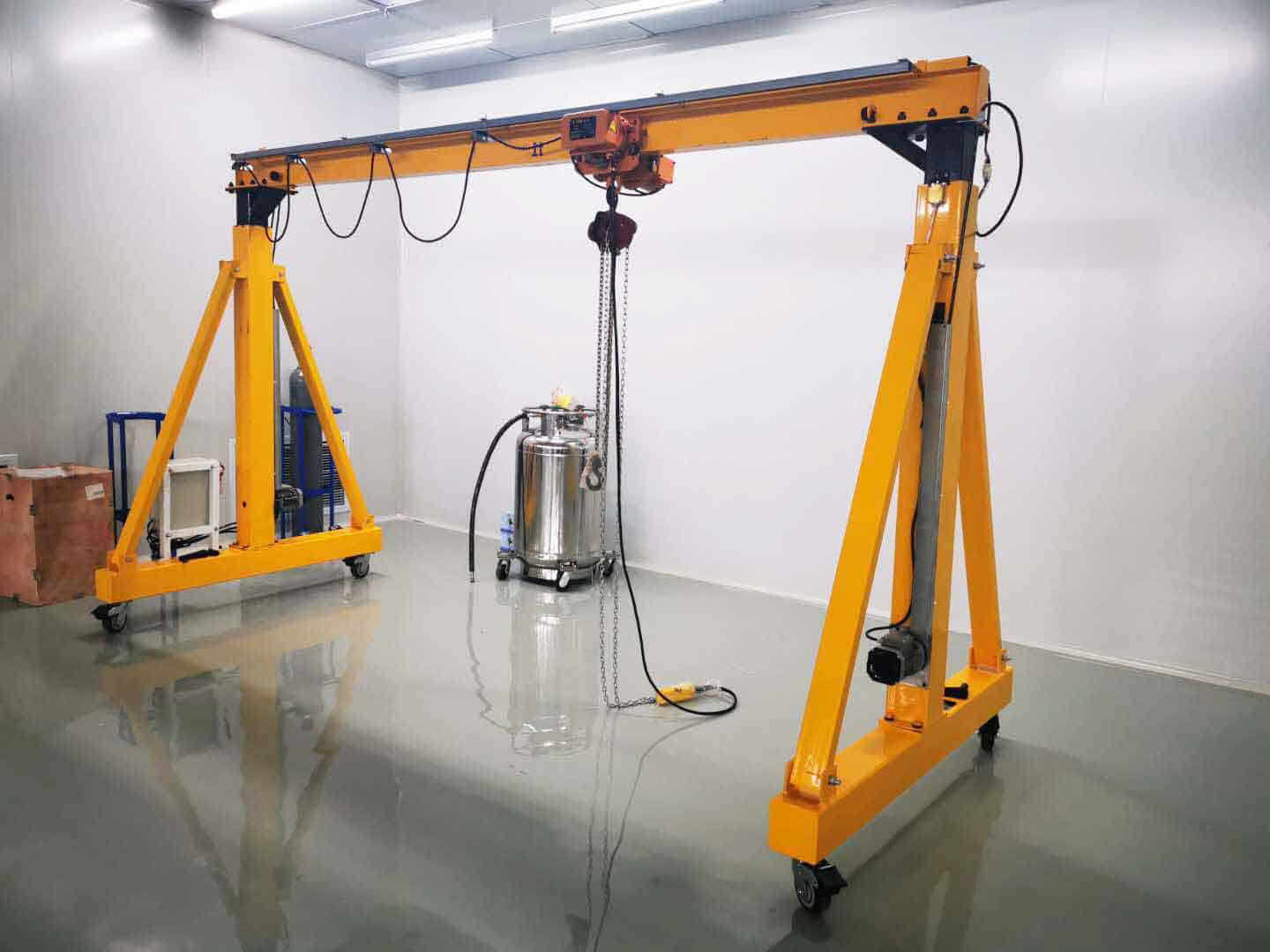 Hand Push Gantry Crane with Locking Wheels